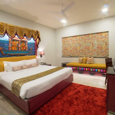 The Andhra Art & Craft Hotel Visakhapatnam Exteriör bild